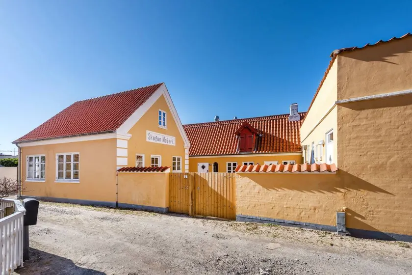Villa with terrace, barbeque & garden - Image 1