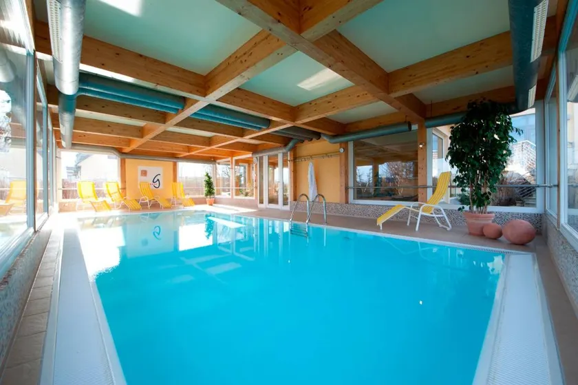 Family-oriented wonderful apartment with terrace, sauna & pool | Pet-friendly - Image 1