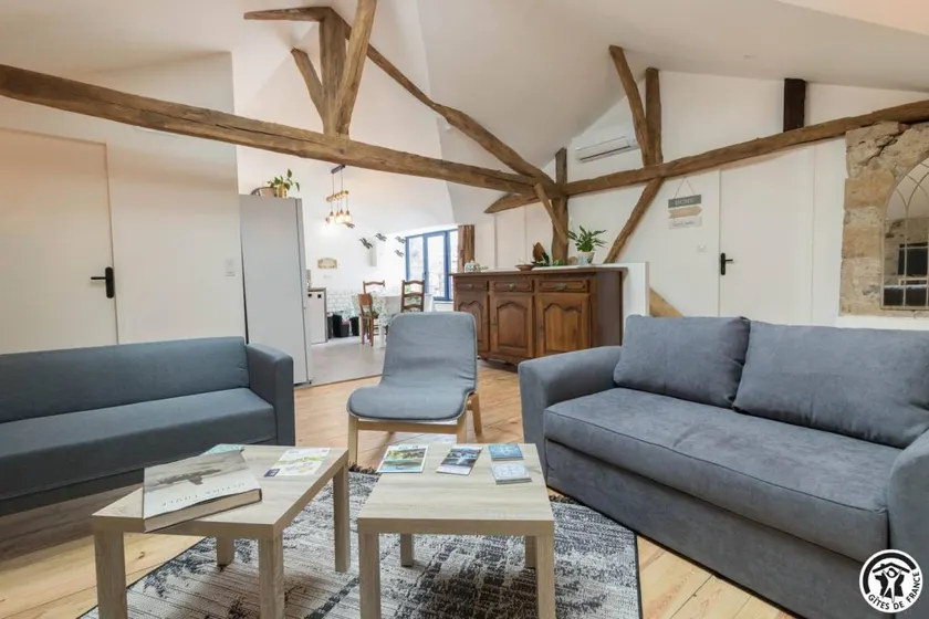 Fully equipped pleasant gite with terrace, garden & BBQ - Image 1