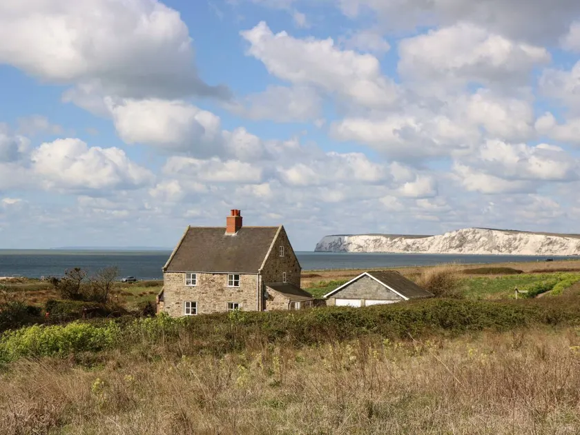 Fully equipped cottage with garden | Beach view | Next to the beach | Pet-friendly - Image 1