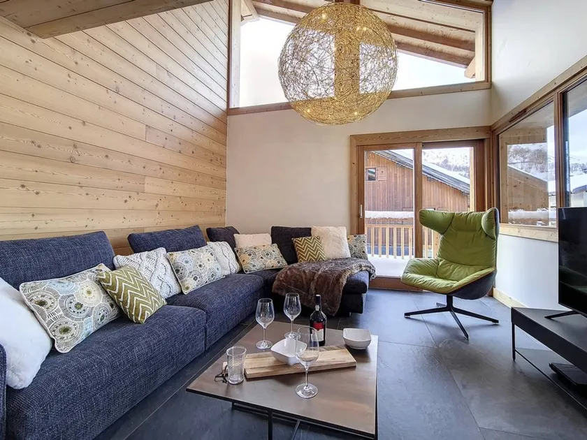 Chalet de lujo · Sauna · Chimenea · Garaje · Cerca de pistas - Image 1