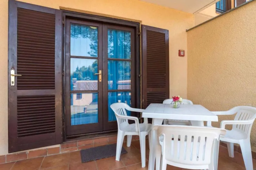 Letting with terrace - Image 1