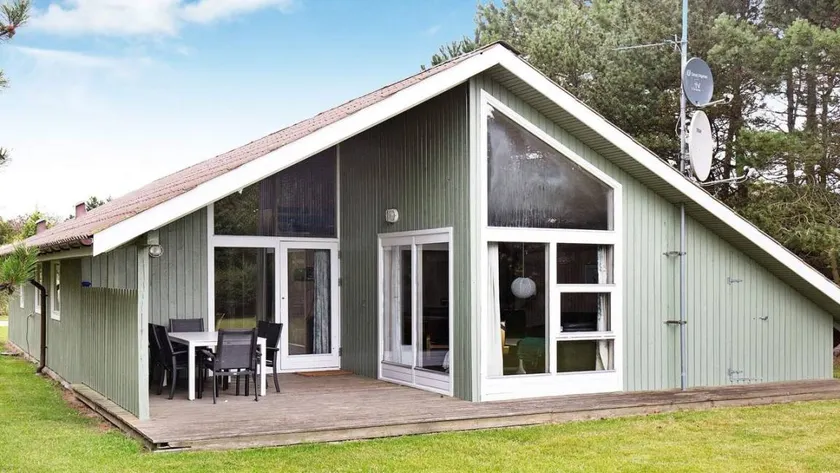 Holiday home with jacuzzi, sauna & terrace | Dogs allowed - Image 1