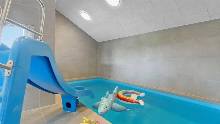 Family-friendly beautiful holiday home with terrace, pool & barbeque | Pets allowed - Image 1