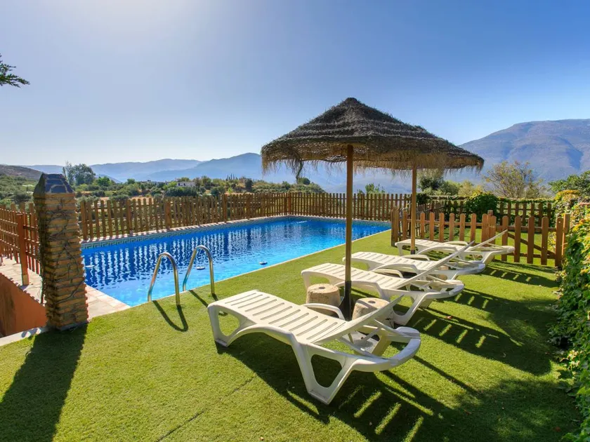 Holiday home with terrace, garden & private pool - Image 1