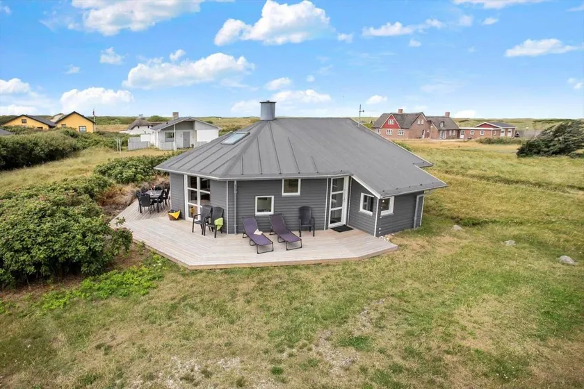 Fully equipped lovely house with sauna, barbeque & hot tub | Next to the beach | Pet-friendly - Image 1