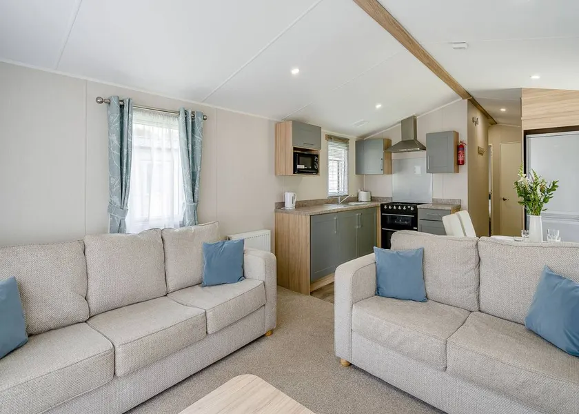 Caravan with 3 rooms for 6 persons - Image 1