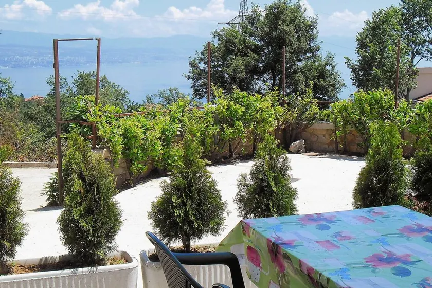 Agréable appartement de vacances avec barbecue, terrasse et jardin | Vue mer | Avec animaux autorisés - Image 1