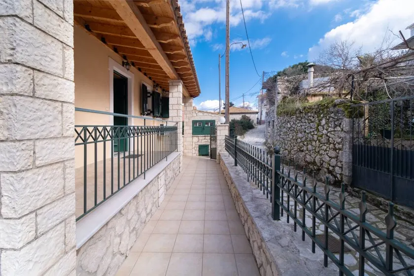 Apartment with BBQ, garden & terrace | Mountain view - Image 1
