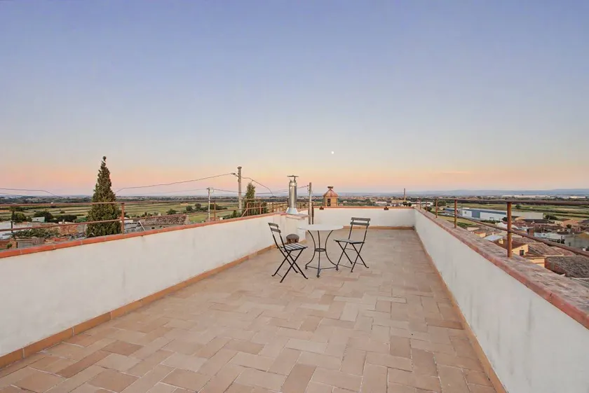House with terrace, garden & pool | Garden view - Image 1
