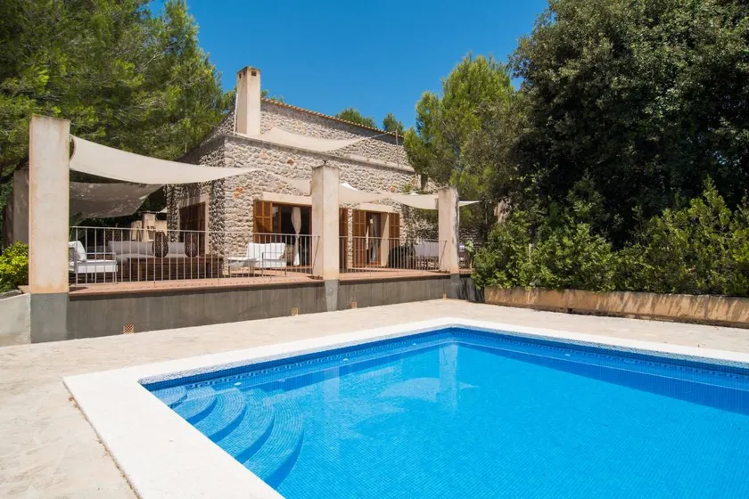 Villa avec jardin, terrasse et barbecue - Image 1