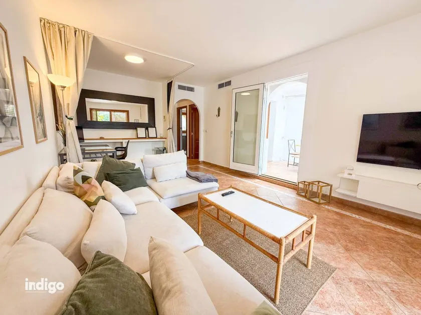 Family-friendly big holiday home with pool, garden & terrace - Image 1