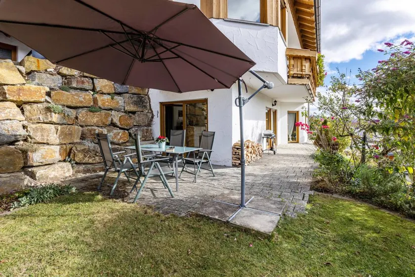 Apartment "Südalb" with Shared Garden & Wi-Fi - Image 1