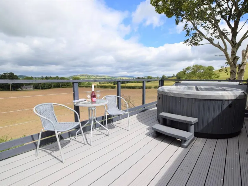 Ferienhaus mit Whirlpool | Haustiere erlaubt - Image 1