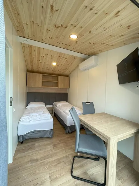 Holiday apartment with terrace, garden & sauna - Image 1