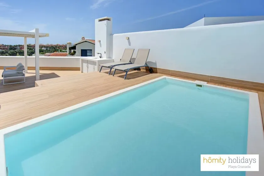 Flat with private pool & terrace - Image 1