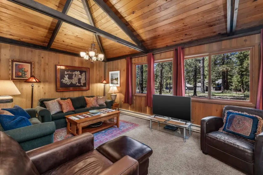 Red Rock Inn - Image 1
