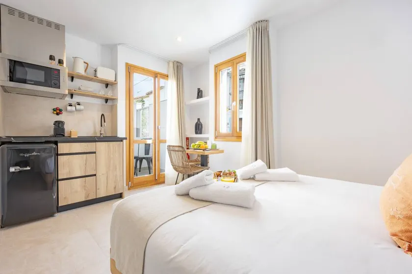 Zimmer 'Altea 01' mit Gemeinschaftspool, Wi-Fi und Klimaanlage - Image 1