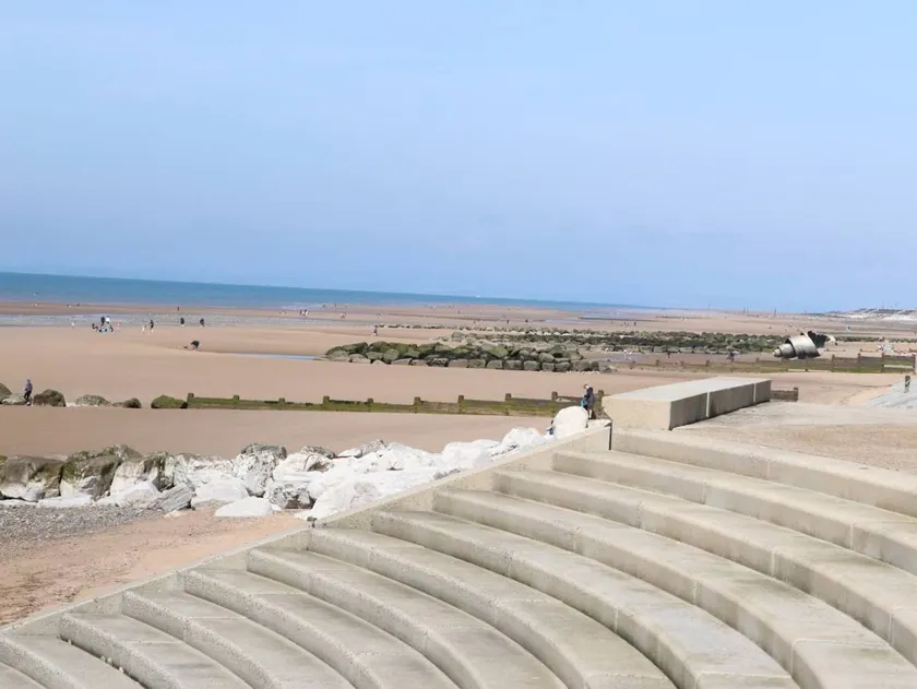 Fully equipped cottage with garden | Beach view | Dogs allowed - Image 1