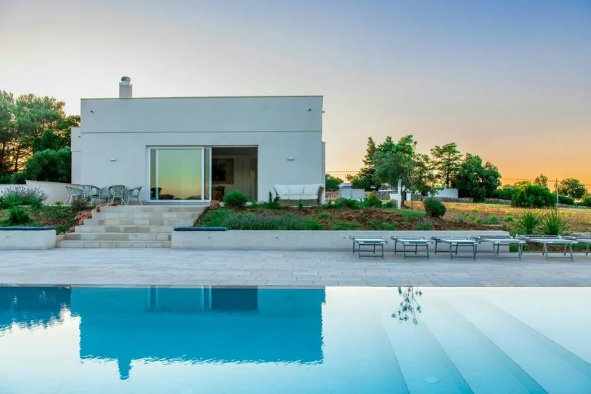Family-friendly spacious house with private pool, sauna & garden | Pets are welcome - Image 1