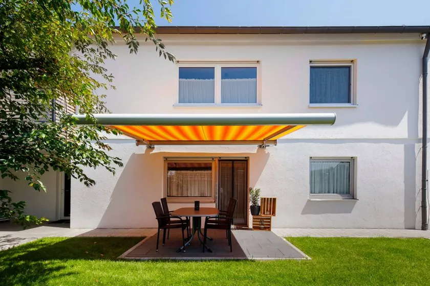 Wonderful holiday apartment with terrace & garden | Garden view - Image 1