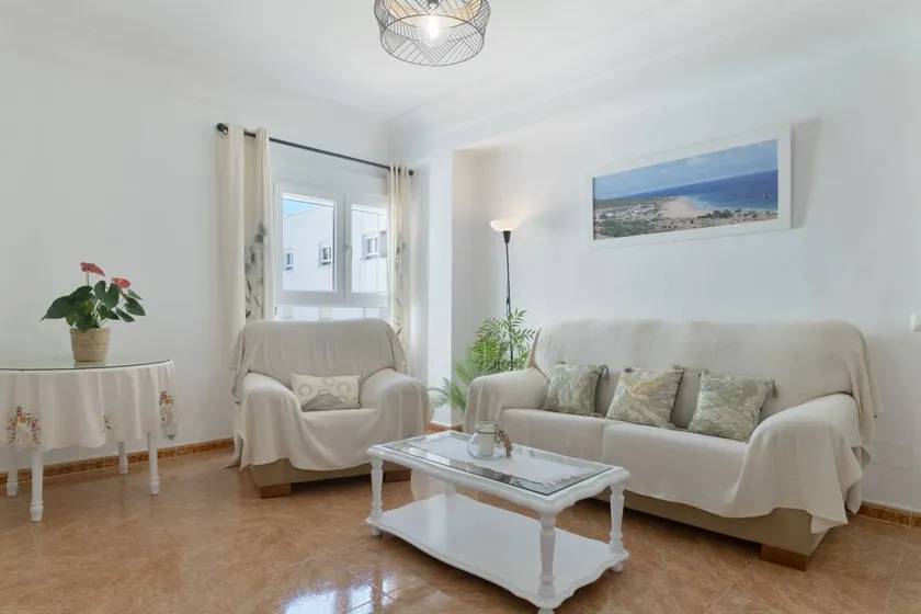 Fully equipped flat | City view | Beach nearby | Perfect for remote work - Image 1