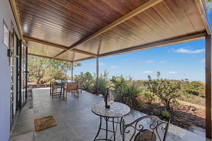 Holiday Home 'El Mirador Del Atlántico' with Sea View, Wi-Fi and Air Conditioning - Image 1