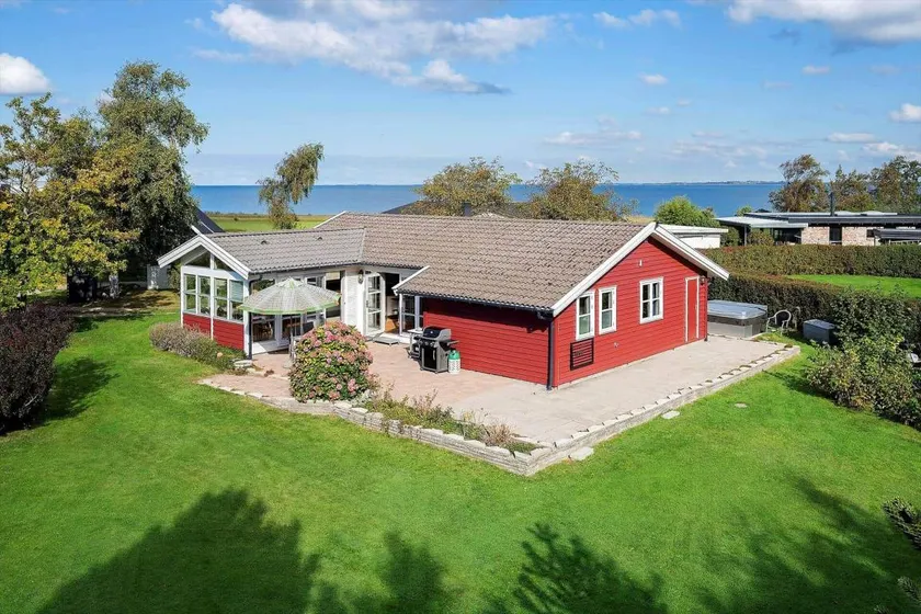Nice house with sauna, barbecue & terrace | Sea view - Image 1