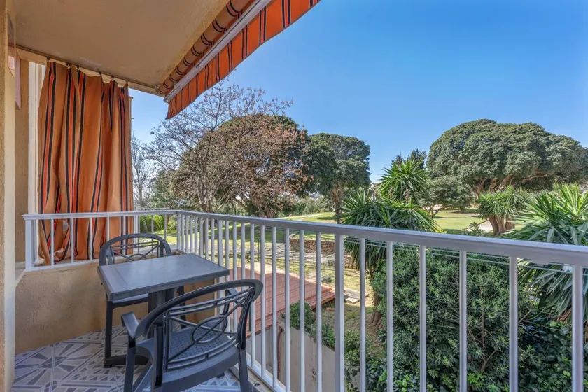 Holiday apartment with terrace, garden & pool | Garden view - Image 1