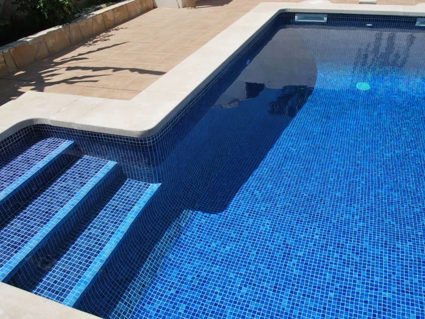 Maison de vacances avec terrasse, jardin et piscine privée | Vue nature - Image 1
