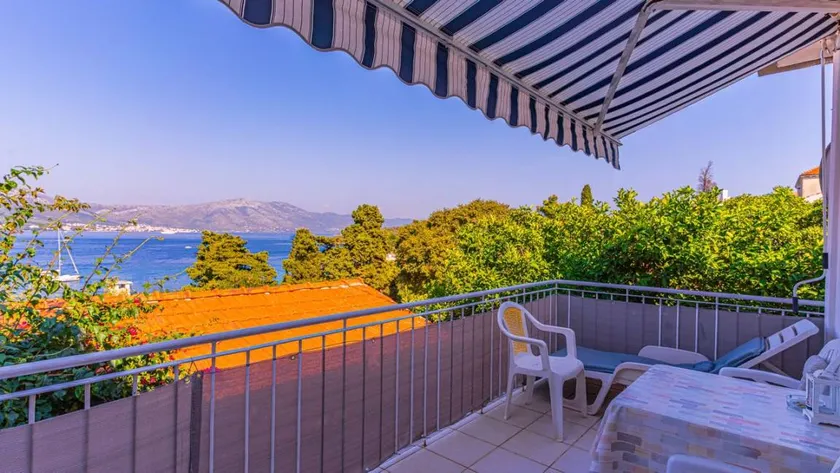 Holiday apartment with terrace & BBQ | Sea view - Image 1