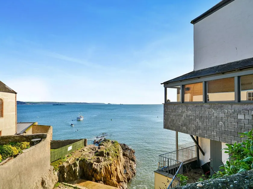 House with terrace | Beach nearby | Pets allowed - Image 1