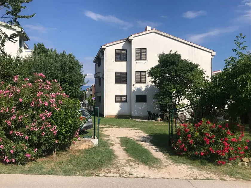 Flat with BBQ | Beach nearby - Image 1