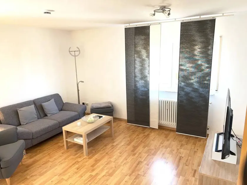Apartment 'Schoeni' with Balcony, Wi-Fi and Air Conditioning - Image 1