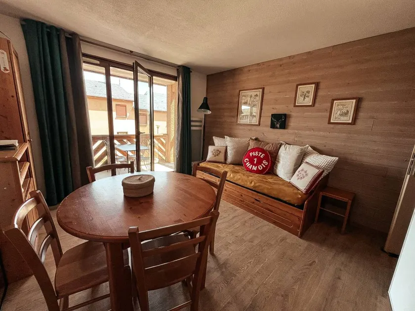 Apartment with fast internet | Mountain view - Image 1