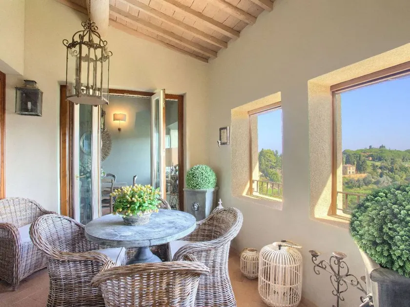La Loggia - Image 1