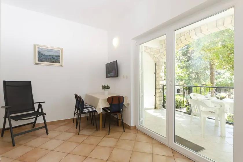 Appartement de vacances avec terrasse, barbecue et jardin | Vue jardin - Image 1