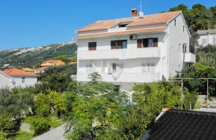 Apartamento con terraza y barbacoa - Image 1