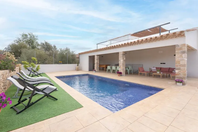 Ferienhaus mit privatem Pool, Terrasse und Garten | Bergblick - Image 1