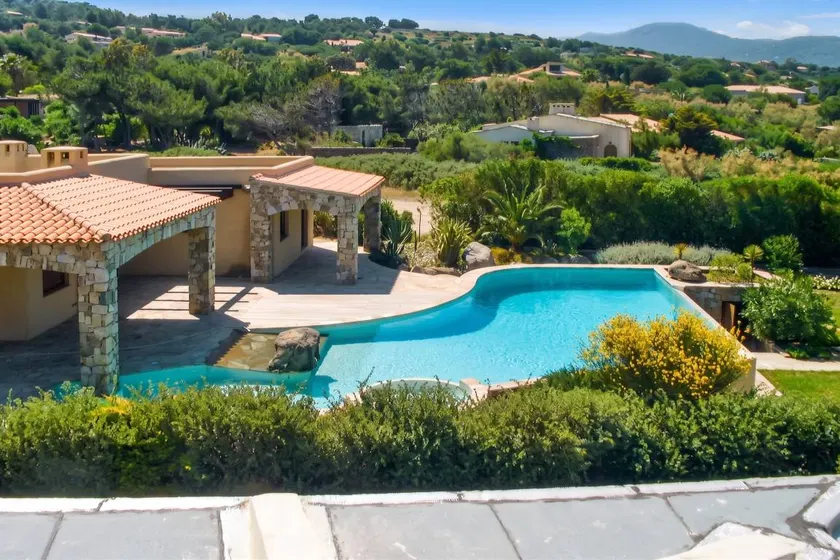 Merveilleuse villa entièrement équipée avec barbecue, jacuzzi et jardin | Vue montagne | Plage à proximité | Avec animaux bienvenus - Image 1