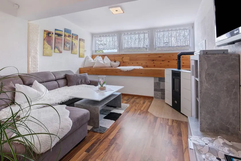 Ferienwohnung 'Kuchler' mit Bergblick, privater Terrasse und Wi-Fi - Image 1