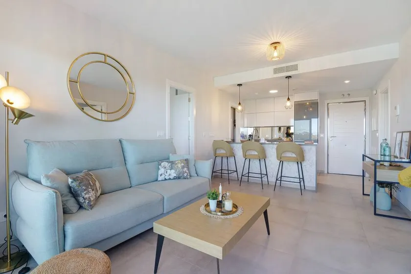 Appartement de vacances convivial et familial avec jardin, terrasse et piscine | Vue ville | À côté de la plage - Image 1