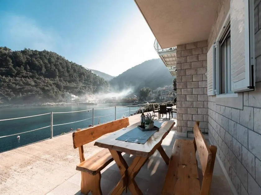 Solar House Babina 2 - Image 1