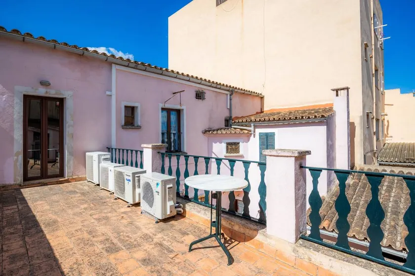 Charmant appartement entièrement équipé avec barbecue et terrasse - Image 1
