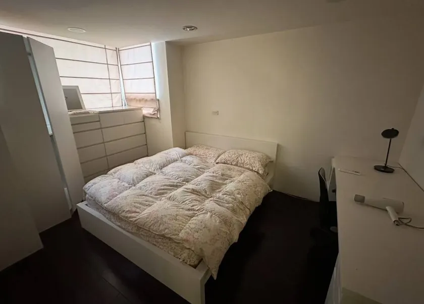 Dedicated room with garden - Image 1