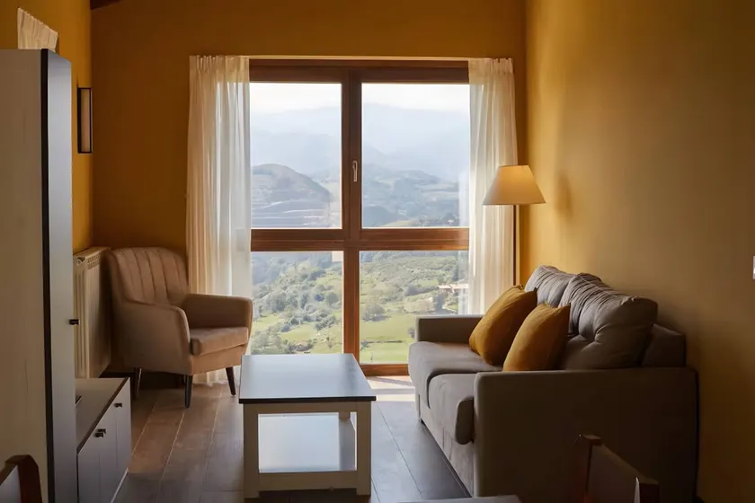 Apartment 'El Texu' with Mountain Views, Garden and Wi-Fi - Image 1