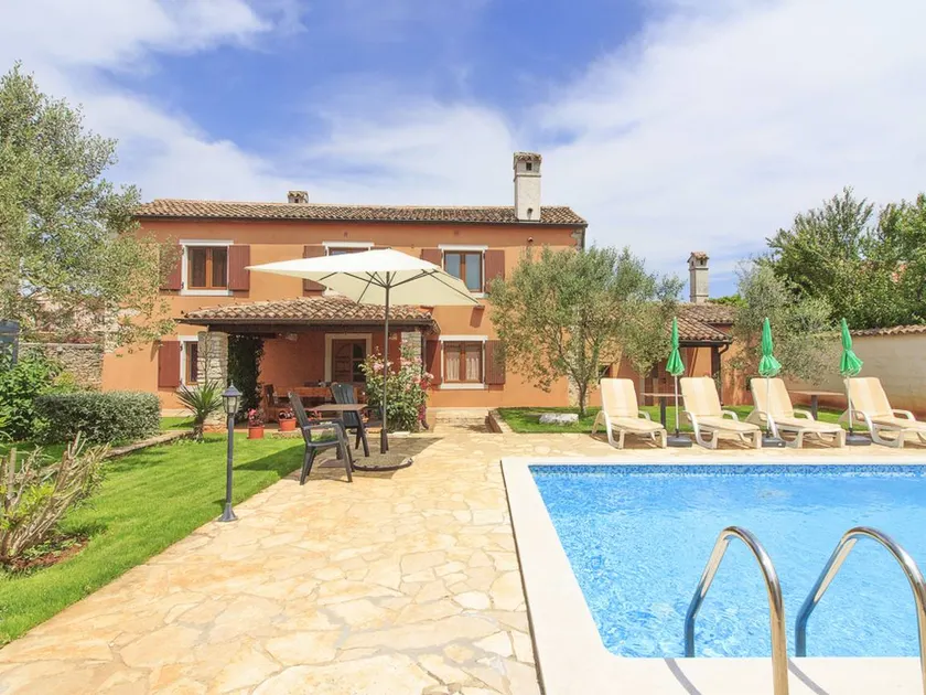 Ferienhaus mit Terrasse, privatem Pool und Grill | Haustiere sind willkommen - Image 1
