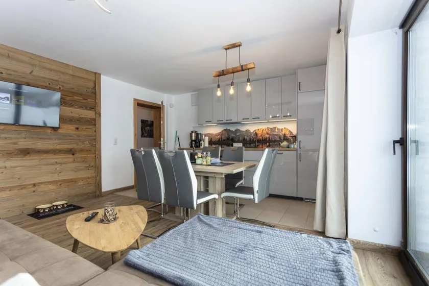Fully equipped holiday apartment with terrace & garden | Pets allowed - Image 1