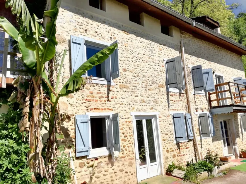 Holiday home with garden, terrace & barbeque | Mountain view - Image 1
