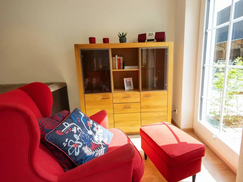 Apartment 'Alter Pferdestall' with Private Terrace and Wi-Fi - Image 1